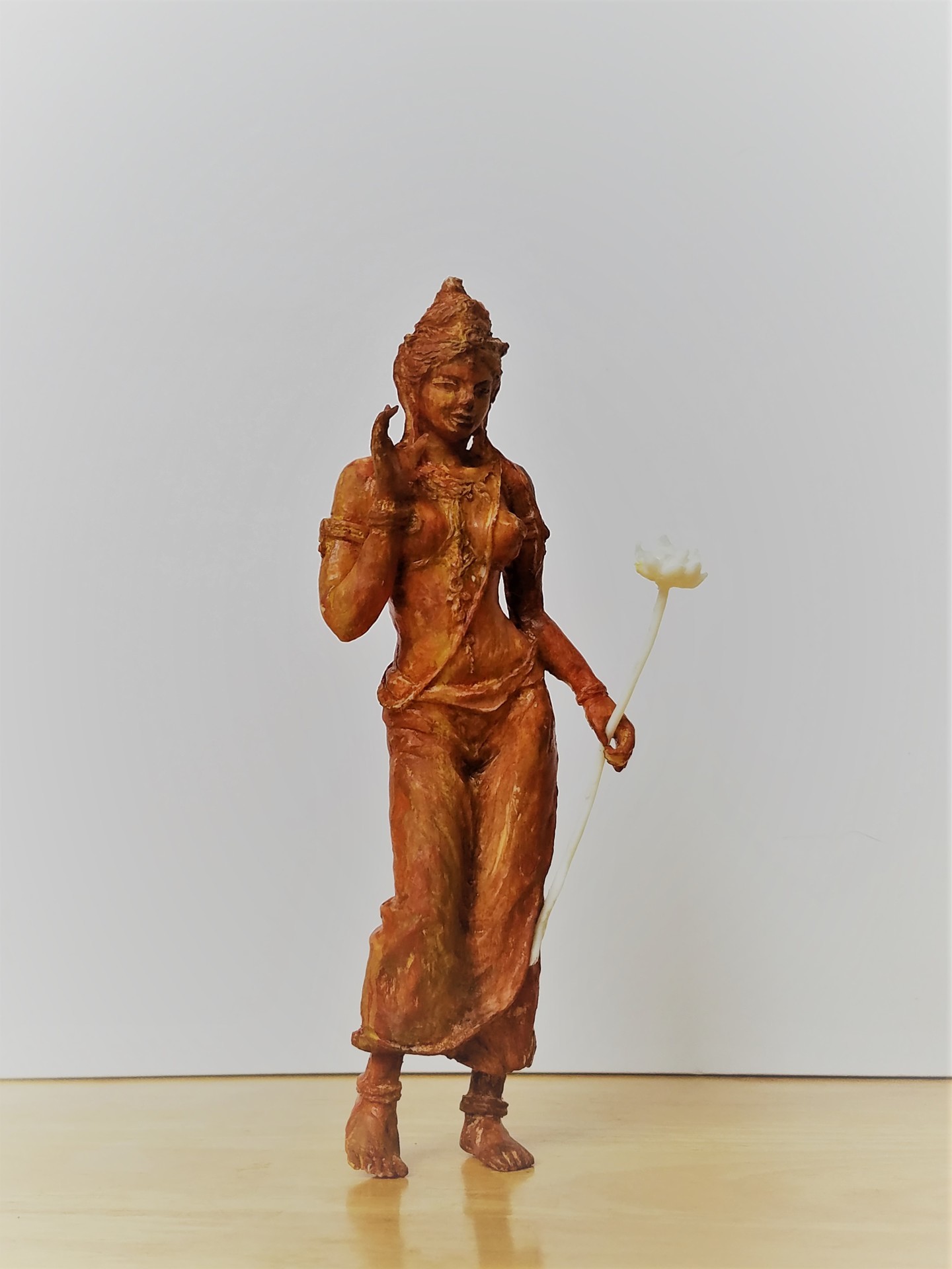 ターラー多羅菩薩像も木彫り風に。: ひげねこ親爺の庭